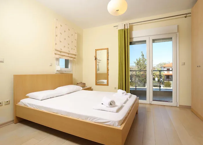 Vila Alto - 4bdrms, Near Elephant And Mako Bar Pefkochori