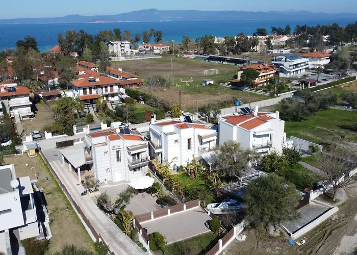 Vila Alto - 4bdrms, Near Elephant And Mako Bar Pefkochori