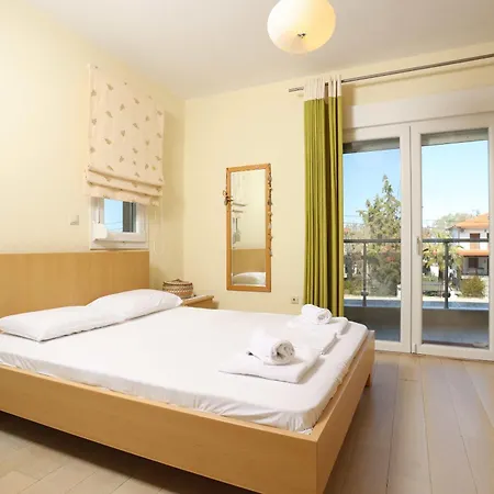 Villa Alto - 4bdrms, Near Elephant And Mako Bar Pefkochori