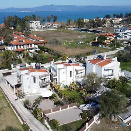 Villa Alto - 4bdrms, Near Elephant And Mako Bar Pefkochori