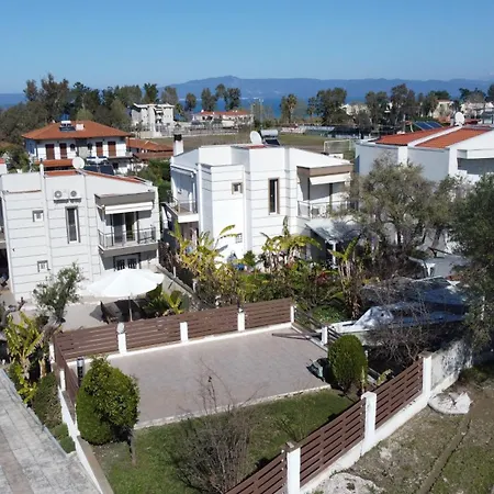 Villa Alto - 4bdrms, Near Elephant And Mako Bar Pefkochori